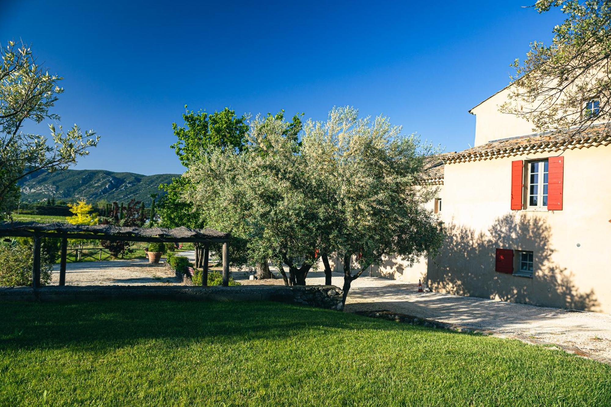 Domaine Des Peyre Apartamento Robion en Luberon Exterior foto